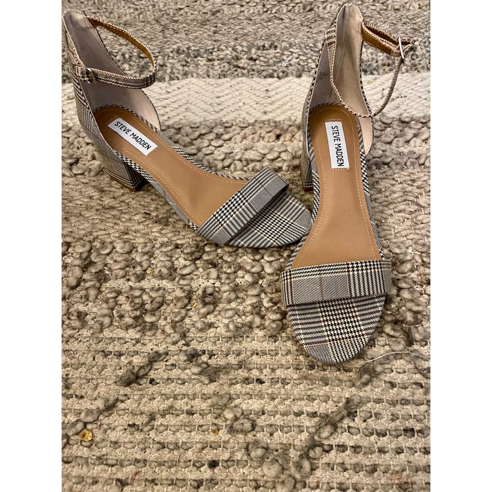 Steve Madden Irenee Plaid Ankle Strap Block Heel Sandals